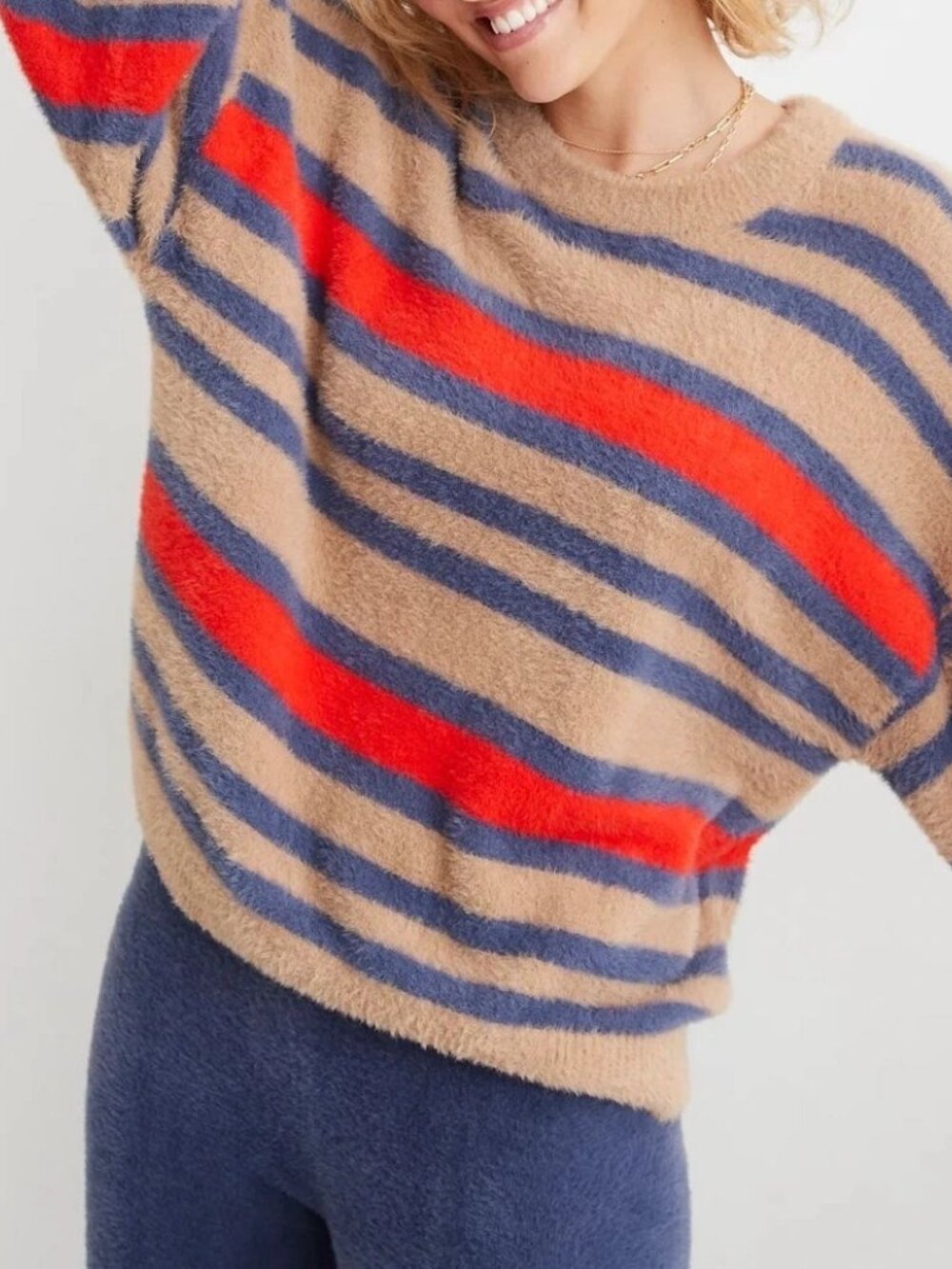 AERIE women's sweater size medium